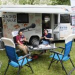 01.07.2021. Kielce. Radio Biwak w Radiu Kielce. Na zdjęciu (od lewej): Jerzy Frąckowiak - Radio Rzeszów i Paweł Solarz - Radio Kielce / Wiktor Taszłow / Radio Kielce