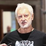 01.07.2021. Kielce. Wystawa Rafała Olbińskiego  w Muzeum Narodowym. Na zdjęciu: Rafał Olbiński - grafik, malarz / Wiktor Taszłow / Radio Kielce