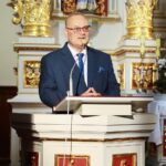 05.07.2021. Busko-Zdrój. Tryptyk Rzymski Jana Pawła II w kościele Niepokalanego Poczęcia NMP. Na zdjęciu: Artur Jaroń - dyrektor festiwalu / Wiktor Taszłow / Radio Kielce