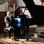 05.07.2021. Busko-Zdrój. Tryptyk Rzymski Jana Pawła II w kościele Niepokalanego Poczęcia NMP. Na zdjęciu: Włodek Pawlik - kompozytor / Wiktor Taszłow / Radio Kielce