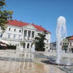 07.07.2021. Kielce. Fontanny miejskie. Fontanna na Rynku / Wiktor Taszłow / Radio Kielce