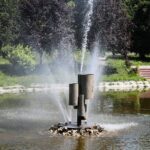 07.07.2021. Kielce. Fontanny miejskie. Fontanna przy ulicy Bohaterów Warszawy / Wiktor Taszłow / Radio Kielce