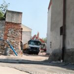 09.07.2021. Kielce. Budowa Teatru im. Stefana Żeromskiego. Wywóz gruzu / Wiktor Taszłow / Radio Kielce