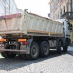 09.07.2021. Kielce. Budowa Teatru im. Stefana Żeromskiego. Wywóz gruzu / Wiktor Taszłow / Radio Kielce