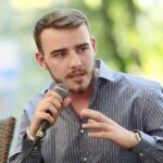 08.07.2021. Busko-Zdrój. Kawiarenka Festiwalowa. Na zdjęciu Krystian Ochman / Wiktor Taszłow / Radio Kielce