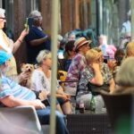 08.07.2021. Busko-Zdrój. Kawiarenka Festiwalowa / Wiktor Taszłow / Radio Kielce