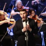 11.07.2021. Busko-Zdrój. Festiwal im. Krystyny Jamroz. Gala finałowa. Na zdjęciu: Krystian Ochman – tenor / Wiktor Taszłow / Radio Kielce