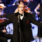 11.07.2021. Busko-Zdrój. Festiwal im. Krystyny Jamroz. Gala finałowa. Na zdjęciu: Wiesław Ochman – tenor / Wiktor Taszłow / Radio Kielce