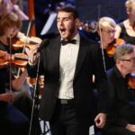 11.07.2021. Busko-Zdrój. Festiwal im. Krystyny Jamroz. Gala finałowa. Na zdjęciu: Krystian Ochman – tenor / Wiktor Taszłow / Radio Kielce