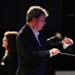 11.07.2021. Busko-Zdrój. Festiwal im. Krystyny Jamroz. Gala finałowa. Na zdjęciu: Mirosław Jacek Błaszczyk - dyrygent / Wiktor Taszłow / Radio Kielce