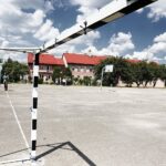 05.07.2021 Kozłów. Boisko przy Zespole Placówek Oświatowych / Jarosław Kubalski / Radio Kielce