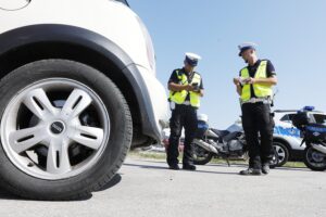 06.07.2021 Kielce. Policja. Akcja "Nie rozlewaj krwi na drodze". Policjanci zachęcali kierowców do oddawania krwi / Jarosław Kubalski / Radio Kielce