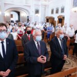 18.07.2021 Włoszczowa. Msza za Ojczyznę. Na zdjęciu od lewej: starosta włoszczowski Dariusz Czechowski, poseł Krzysztof Lipiec i przewodniczący Rady Powiatu Włoszczowskiego Zbigniew Matyśkiewicz / Jarosław Kubalski / Radio Kielce