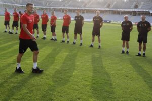 18.07.2021. Kielce. Prezentacja zawodników Korony Kielce w nowych strojach. Na zdjęciu Zvonimir Petrovic / Jarosław Kubalski / Radio Kielce