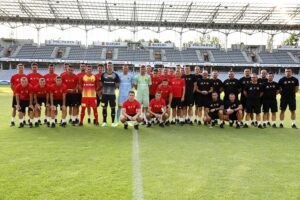 18.07.2021. Kielce. Prezentacja zawodników Korony Kielce w nowych strojach / Jarosław Kubalski / Radio Kielce