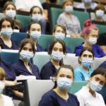 20.07.2021 Kielce. Collegium Medicum UJK. Czepkowanie nowych pielęgniarek i położnych / Jarosław Kubalski / Radio Kielce