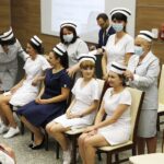 20.07.2021 Kielce. Collegium Medicum UJK. Czepkowanie nowych pielęgniarek i położnych / Jarosław Kubalski / Radio Kielce