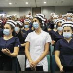 20.07.2021 Kielce. Collegium Medicum UJK. Czepkowanie nowych pielęgniarek i położnych / Jarosław Kubalski / Radio Kielce