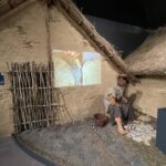 19.07.2021. Krzemionki. Pierwsi turyści zwiedzający stałą wystawę / Emilia Sitarska / Radio Kielce