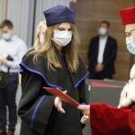 02.07.2021 Kielce. UJK. Pierwsi studenci kończą wydział lekarski / Jarosław Kubalski / Radio Kielce