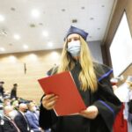 02.07.2021 Kielce. UJK. Pierwsi studenci kończą wydział lekarski / Jarosław Kubalski / Radio Kielce