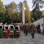 24.07.2021. Pomnik bohaterów Republiki Pińczowskiej. Obchody 77. rocznicy utworzenia Republiki Pińczowskiej / Marta Gajda / Radio Kielce