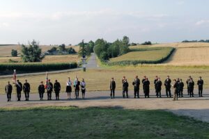 24.07.2021. Pomnik bohaterów Republiki Pińczowskiej. Obchody 77. rocznicy utworzenia Republiki Pińczowskiej / Marta Gajda / Radio Kielce