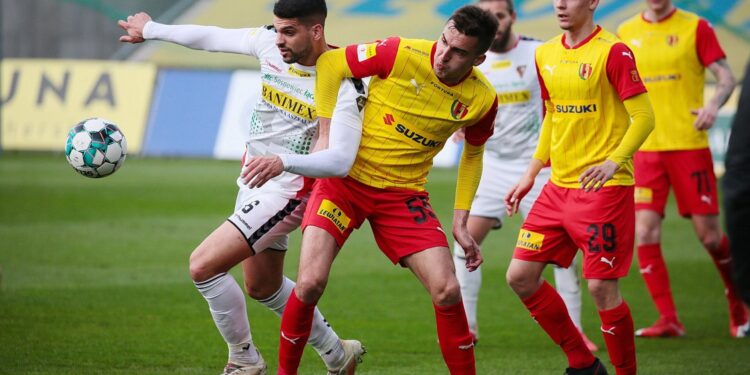 01.05.2021 Kielce. Fortuna 1. Liga. Mecz Korona Kielce - Zagłębie Sosnowiec / Wiktor Taszłow / Radio Kielce