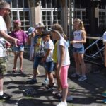 05.07.2021. Końskie. Wakacyjny Klub Dziecka. Na zdjęciu (od lewej) Aleksander Kopański - instruktor / Marzena Kądziela