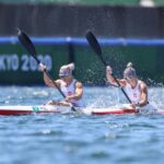 03.08.2021. Tokio. Wyścig K2 500 m w kajakarskich regatach. Na zdjęciu (od lewej): Karolina Naja i Anna Puławska / PAP/Leszek Szymański