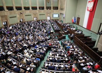 11.08.2021. Warszawa. Posłowie na sali obrad Sejmu / Wojciech Olkuśnik / PAP