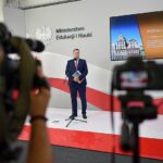 12.08.2021. Warszawa. Minister edukacji i nauki Przemysław Czarnek podczas konferencji prasowej „Poznaj Polskę - nowe przedsięwzięcie Ministra Edukacji i Nauki” w siedzibie resortu w Warszawie / Marcin Obara / PAP