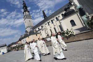 15.08.2021. Częstochowa. Metropolita częstochowski abp Wacław Depo przewodniczy mszy świętej odpustowej na Jasnej Górze / Waldemar Deska / PAP