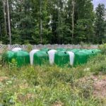 04.08.2021. Starachowice. Śmieci składowane na cmentarzach komunalnych / Stowarzyszenie "Inicjatywa dla Starachowic"/Facebook