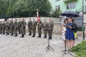 08.08.2021. Garbów. Odsłonięcie popiersia generała Józefa Dowbora-Muśnickiego / Grażyna Szlęzak-Wójcik / Radio Kielce