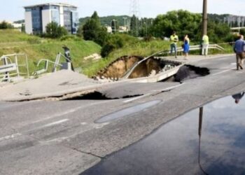 RADIO GDAŃSK. Gdynia: zerwany podczas nawałnicy fragment ul. Janka Wiśniewskiego zostanie odbudowany - Radio Kielce