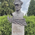 08.08.2021. Garbów. Odsłonięcie popiersia generała Józefa Dowbora-Muśnickiego / Grażyna Szlęzak-Wójcik / Radio Kielce
