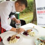 19.08.2021. Kielce. Letnia Kuchnia Radia Kielce. Mięsny czwartek. Na zdjęciu: Mirosław Ciołak - restauracja Siesta w Hotelu Red w Ostrowcu Św. / Anna Kwapisz / Radio Kielce