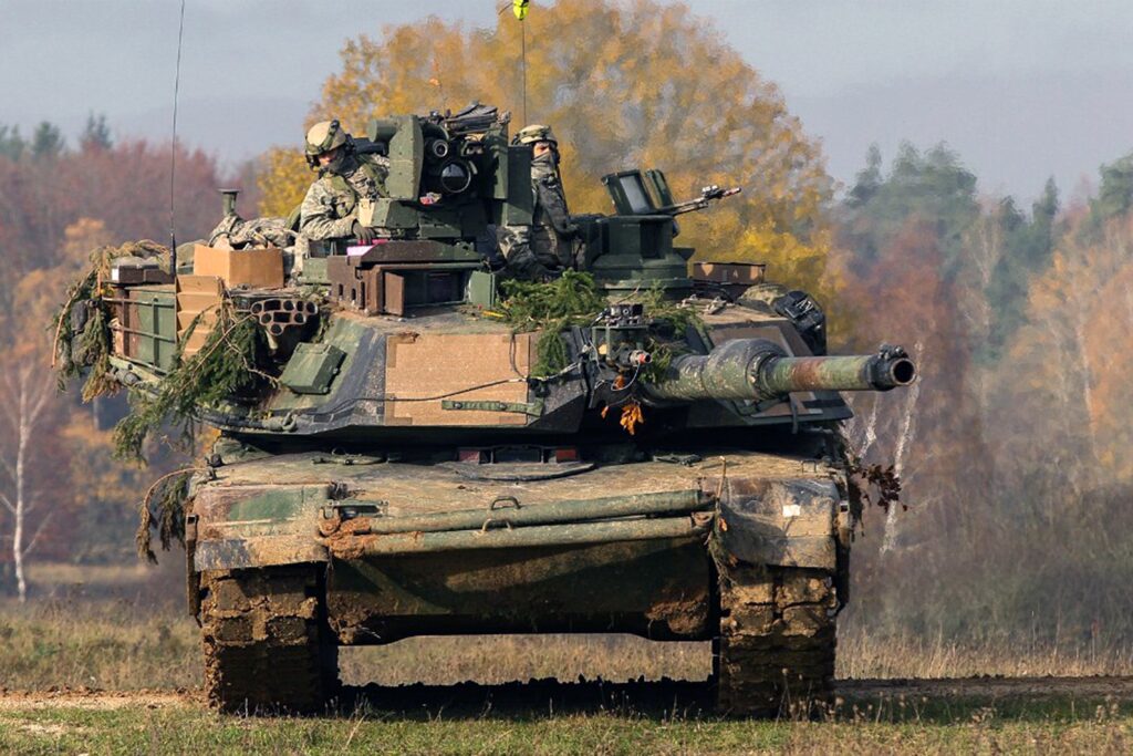 Czołg M1 Abrams / Shutterstock