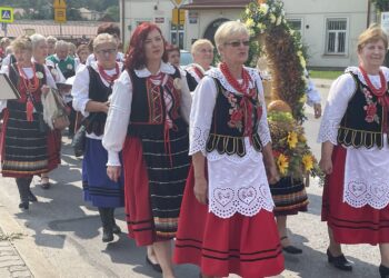 22.08.2021. Mirzec. Święto Plonów połączone z jubileuszem kół gospodyń wiejskich / Anna Głąb / Radio Kielce