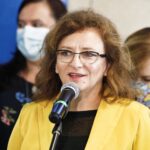 16.08.2021. Skarżysko-Kamienna. Otwarcie dworca kolejowego. Na zdjęciu: poseł Agata Wojtyszek / Jarosław Kubalski / Radio Kielce