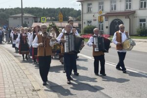 22.08.2021. Mirzec. Święto Plonów połączone z jubileuszem kół gospodyń wiejskich / Anna Głąb / Radio Kielce