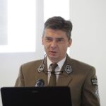 28.08.2021. Święty Krzyż. Sesja historyczno-krajoznawcza. Na zdjęciu: Jan Reklewski - dyrektor Świętokrzyskiego Parku Narodowego / Jarosław Kubalski / Radio Kielce