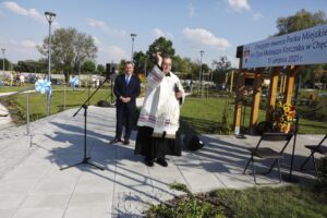 15.08.2021. Chęciny. Otwarcie parku miejskiego / Jarosław Kubalski / Radio Kielce