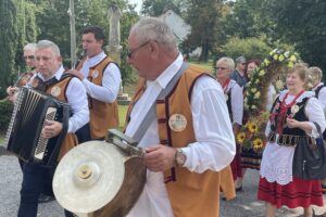 22.08.2021. Mirzec. Święto Plonów połączone z jubileuszem kół gospodyń wiejskich / Anna Głąb / Radio Kielce