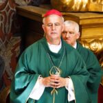 08.08.2021. Kielce. 40. Kielecka Piesza Pielgrzymka z Wiślicy na Jasną Górę w niedzielę dotarła do Kielc. Na zdjęciu: biskup Jan Piotrowski / Jarosław Kubalski / Radio Kielce