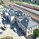 16.08.2021. Skarżysko-Kamienna. Otwarcie dworca kolejowego / Jarosław Kubalski / Radio Kielce