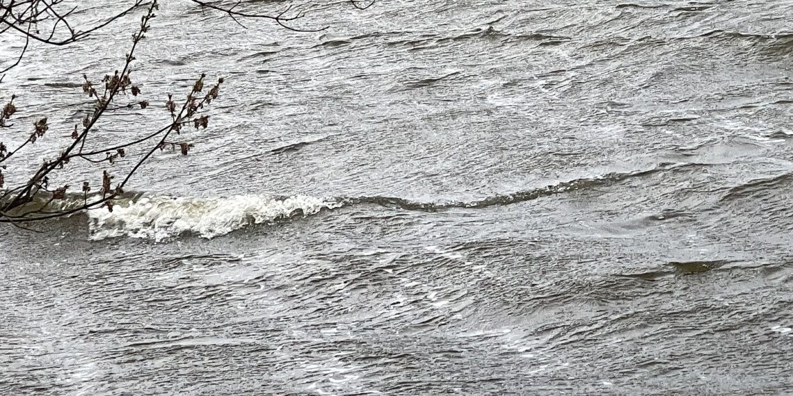 IMGW wydał ostrzeżenia hydrologiczne dla 14 województw