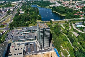 13.08.2021. Kielce. Budowa wieżowca Plaza Tower 2 / Jarosław Kubalski / Radio Kielce