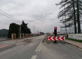 25.04.2021 Kazimierza Wielka. Prace przy obwodnicy / Marta Gajda / Radio Kielce